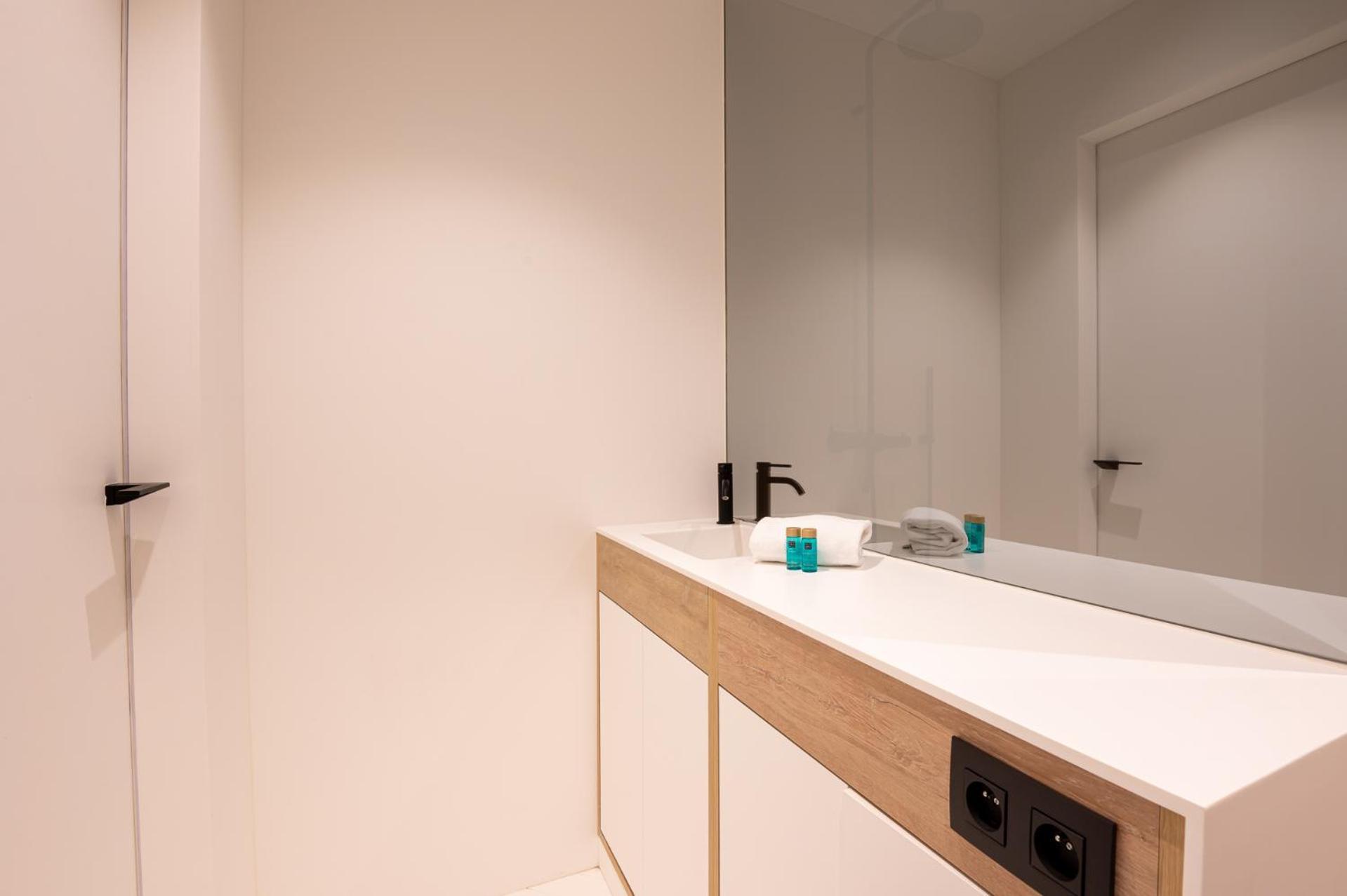 Dunvegan - City Centre Luxurious Apartment For 5 Ostenda Esterno foto